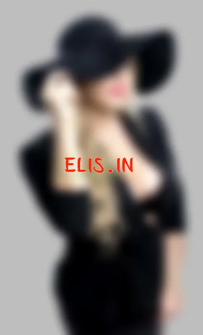 Mushkan, Escort in Karol Bagh